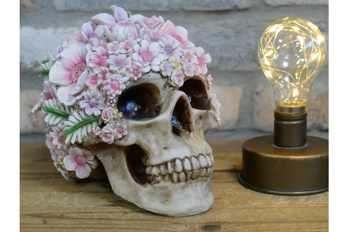 Skulls Resin with Flowery Hair