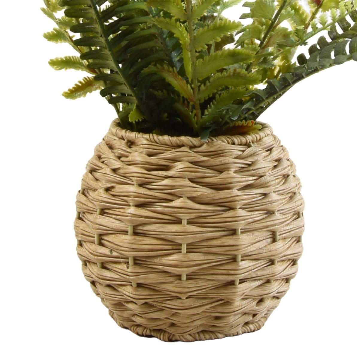 Artificial Succulents and Small Potted Plants – Lifelike and Low-Maintenance Home Décor