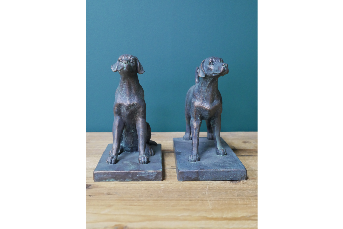 Dog bookends