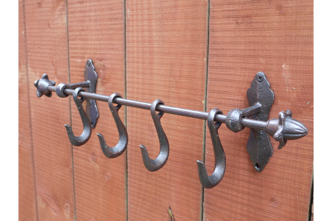 Four Hook Hanger